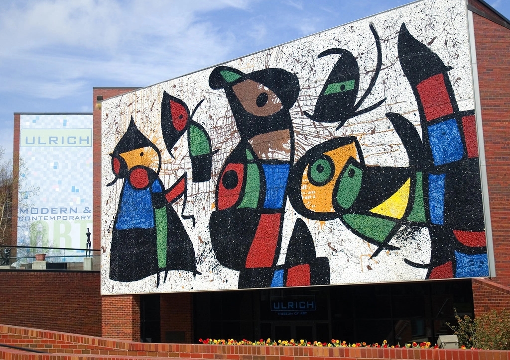 modern art deco in eastborough kansas